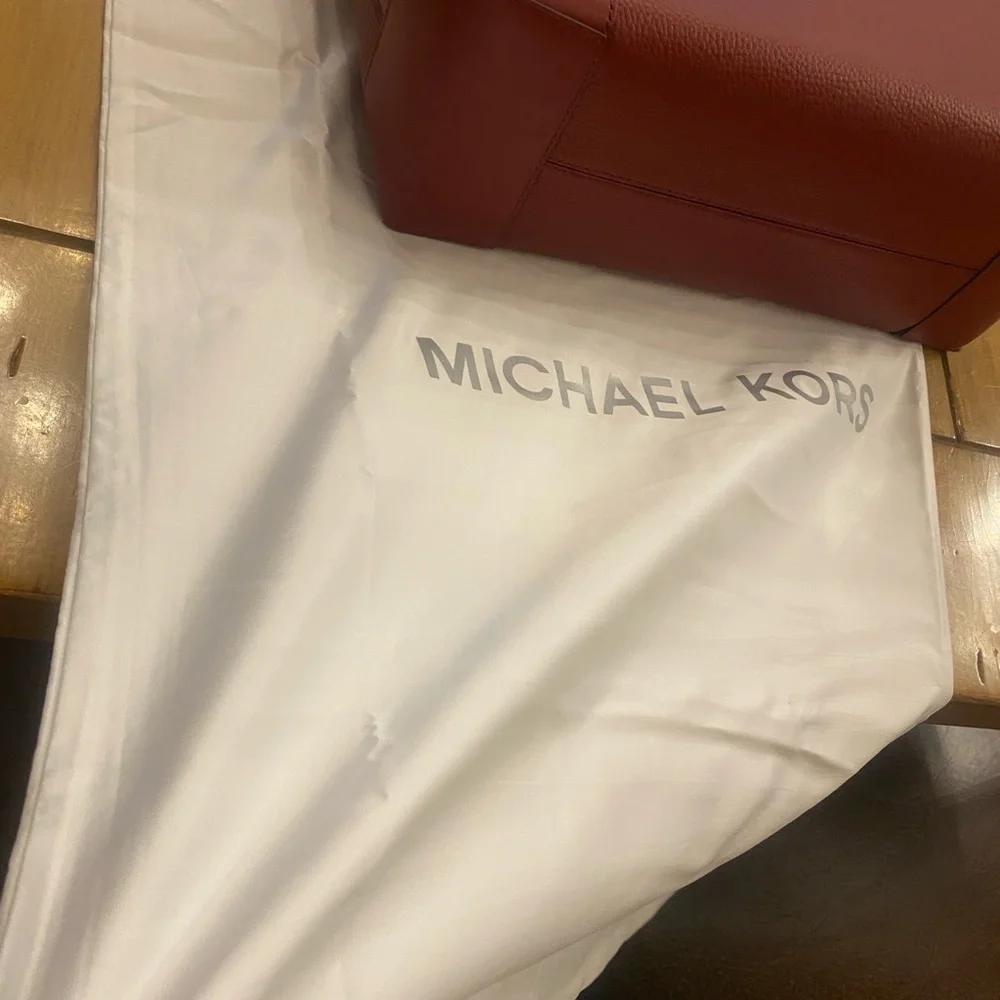 Michael Kors Eve Large Red Brandy Leather Tote Bag & Wallet New Tags Authentic - Picture 6 of 16